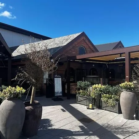 Sentral Og Lys Leilighet Med Stor Uteplass Og Gratis Parkering Sandnes  Exterior foto