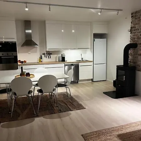 Sentral Og Lys Leilighet Med Stor Uteplass Og Gratis Parkering Sandnes  Exterior foto