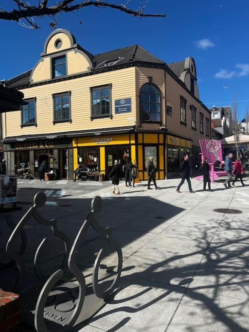 Sentral Og Lys Med Stor Uteplass Og Gratis Parkering Apartment Sandnes (Rogaland)