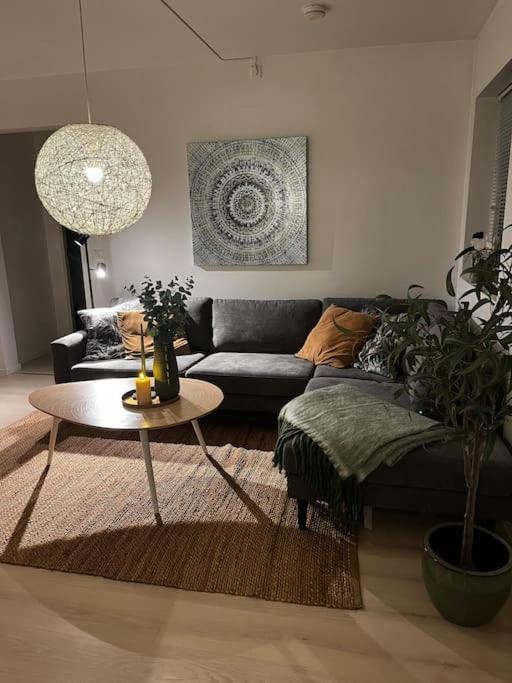 Apartment Sentral Og Lys Med Stor Uteplass Og Gratis Parkering Sandnes (Rogaland)