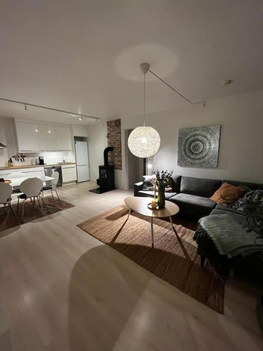 Sentral Og Lys Med Stor Uteplass Og Gratis Parkering * Sandnes (Rogaland)