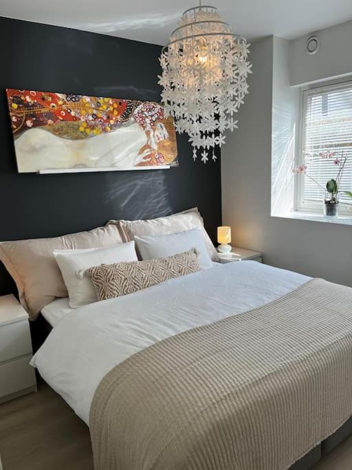 Apartment Sentral Og Lys Med Stor Uteplass Og Gratis Parkering Sandnes (Rogaland)